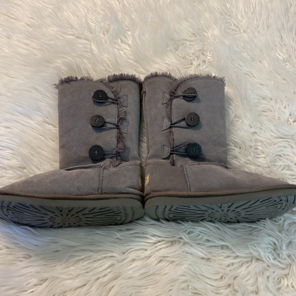 UGG Bailey Boots size W3.5 very good condition see pictures and video - Picture 14 of 17